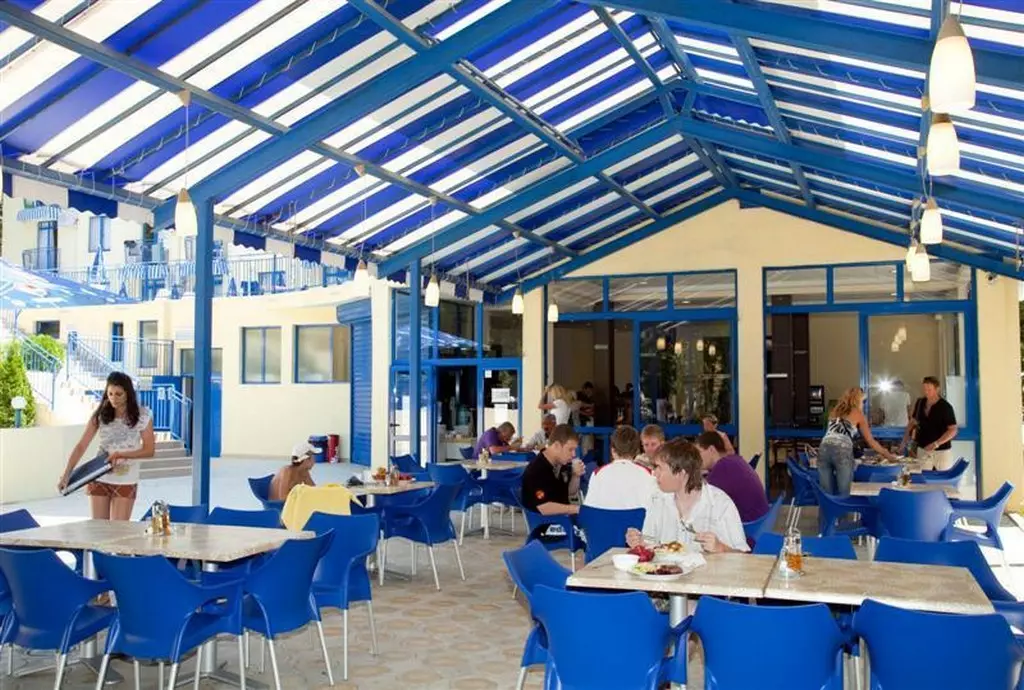 hotel blue sky varna_shabavizparvaz_12.jpg hotel blue sky varna_shabavizparvaz_12.jpg